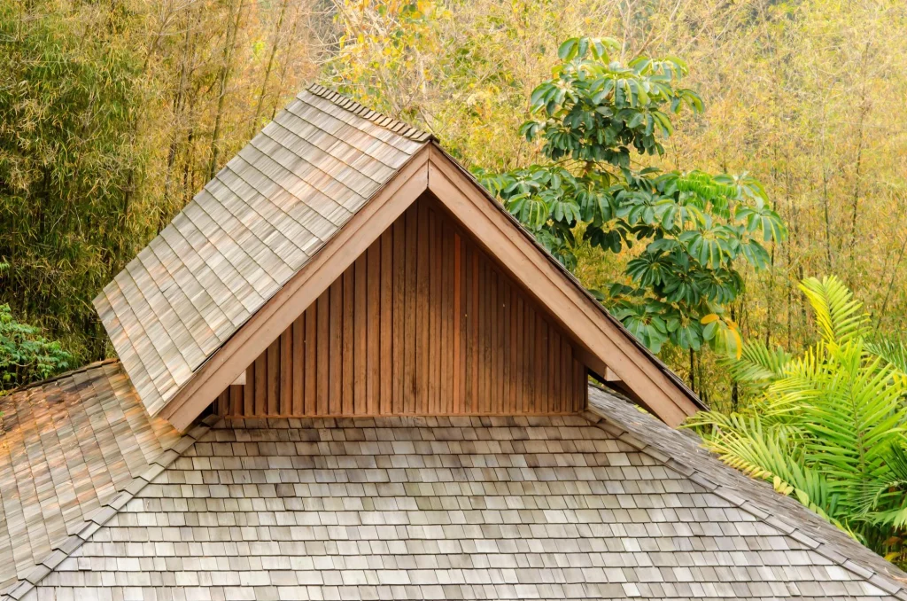 Cloquet MN Custom Cedar Shake Roof Installation