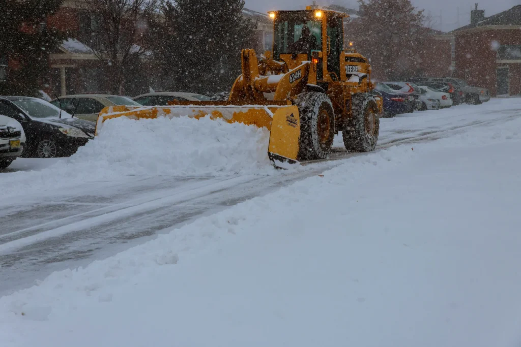 Emergency Snow Load Removal in Rice Lake