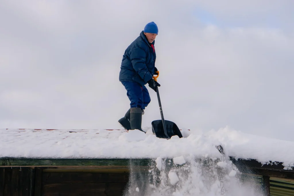 Rooftop Snow Removal in Two Harbors