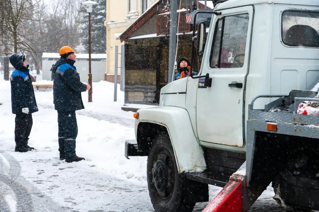 Emergency Snow Load Removal in Proctor